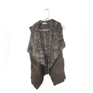 Altar'd State Faux Fur & Suede Vest with POCKETS | Brown Boho Shearling | M